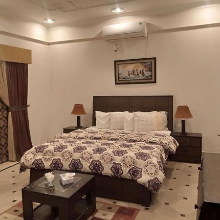 Mulberry Residence Luxury Rooms 伊斯兰堡 外观 照片