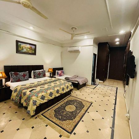 Mulberry Residence Luxury Rooms 伊斯兰堡 外观 照片