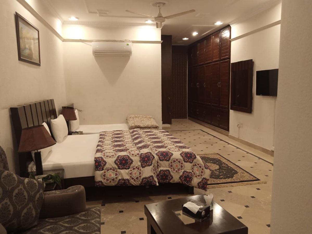 Mulberry Residence Luxury Rooms 伊斯兰堡 外观 照片