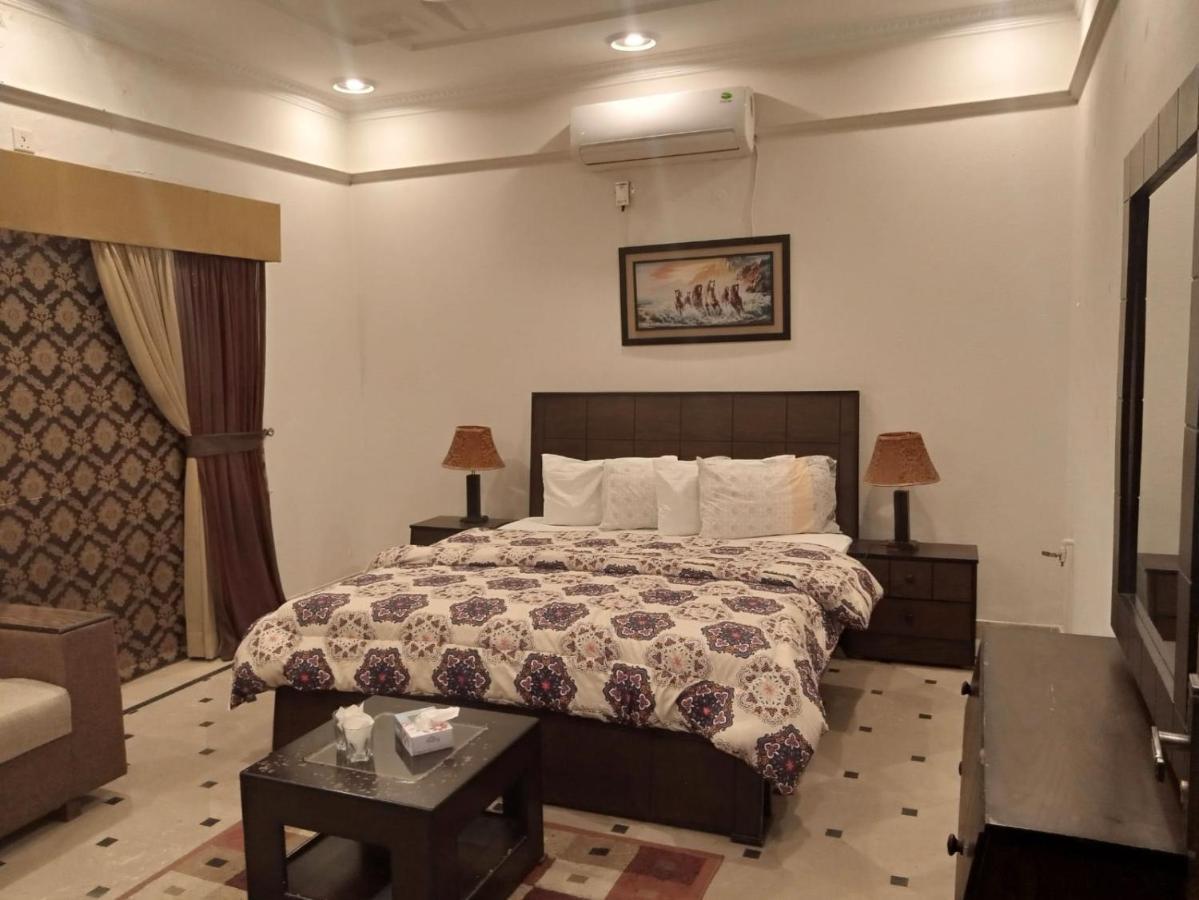 Mulberry Residence Luxury Rooms 伊斯兰堡 外观 照片