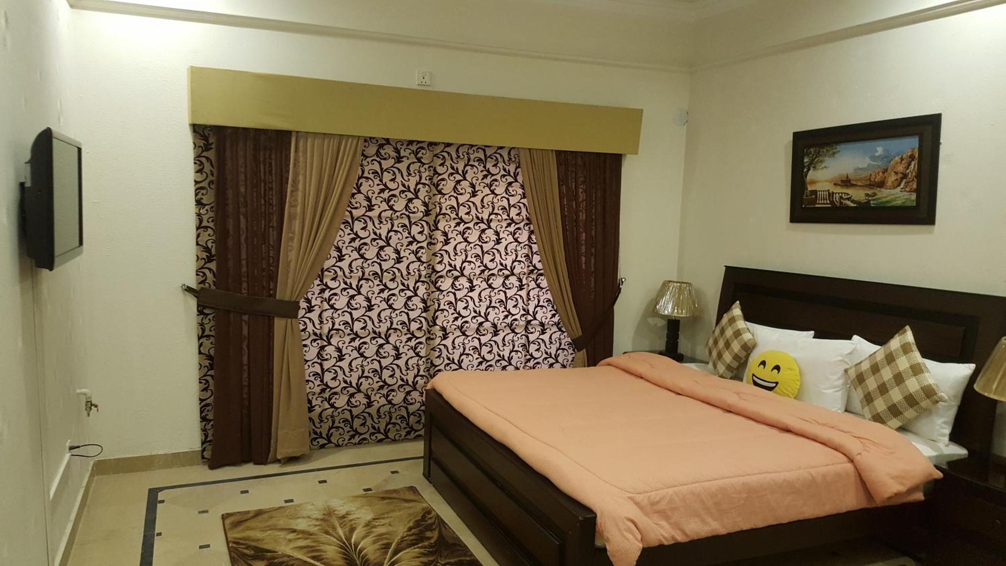 Mulberry Residence Luxury Rooms 伊斯兰堡 外观 照片