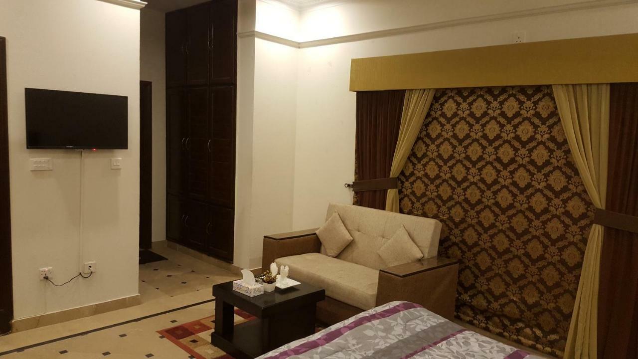 Mulberry Residence Luxury Rooms 伊斯兰堡 外观 照片