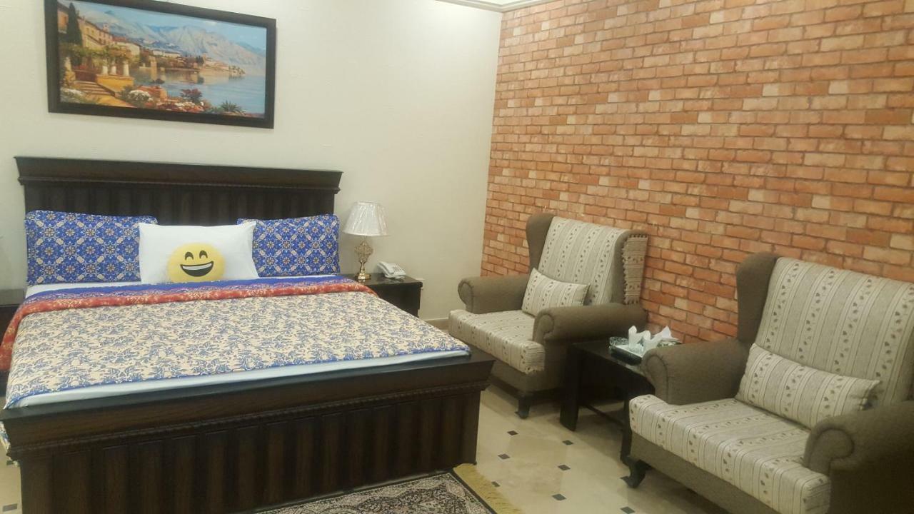Mulberry Residence Luxury Rooms 伊斯兰堡 外观 照片
