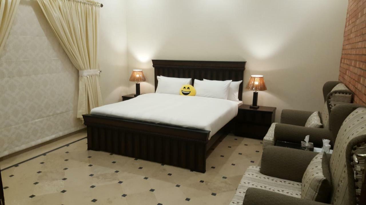 Mulberry Residence Luxury Rooms 伊斯兰堡 外观 照片